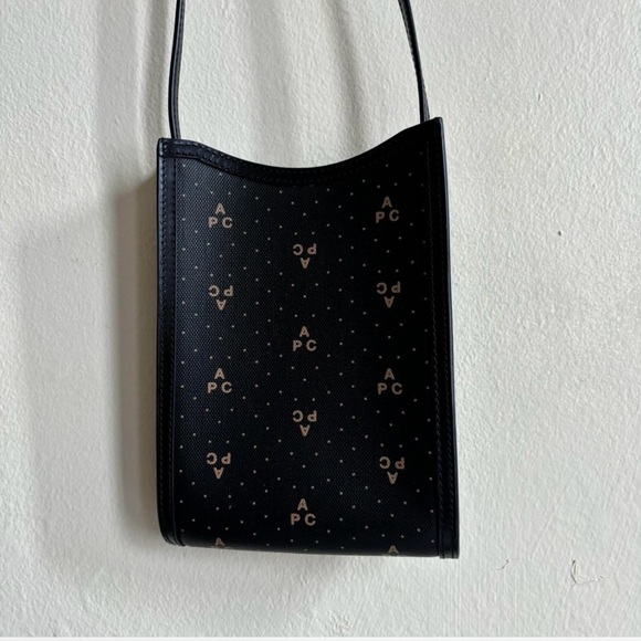 APC Jamie neck pouch - Picture 2 of 3